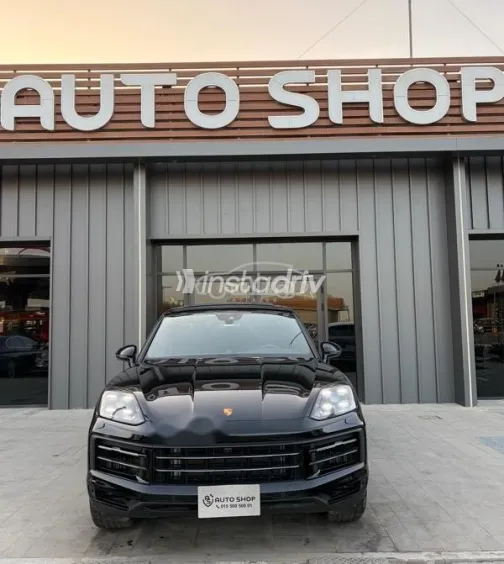 بورش كايين اس 2024 أسود مستعملة للبيع - 4