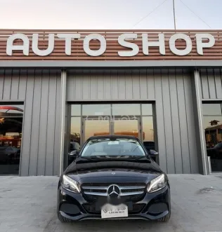 مرسيدس C 180 2017 أسود مستعملة للبيع