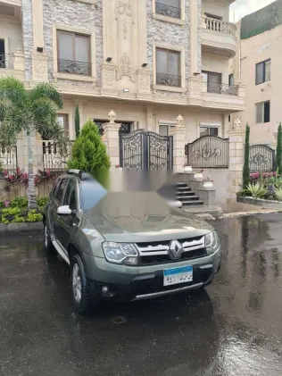 رينو داستر 2016 فضي مستعملة للبيع