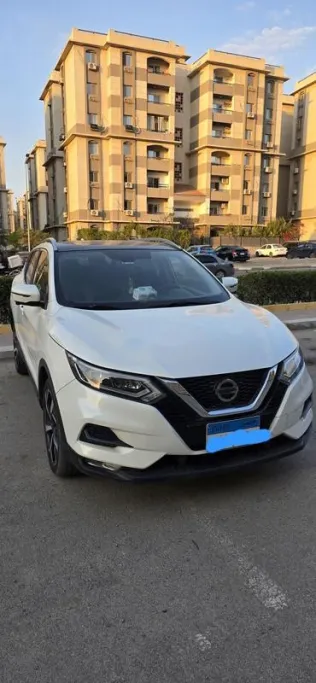 نيسان قشقاي 2020 أبيض مستعملة للبيع