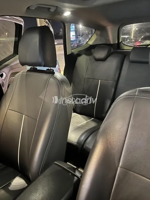 فورد كوجا 2016 رمادي غامق مستعملة للبيع - 5