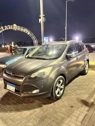 فورد كوجا 2016 رمادي غامق مستعملة للبيع