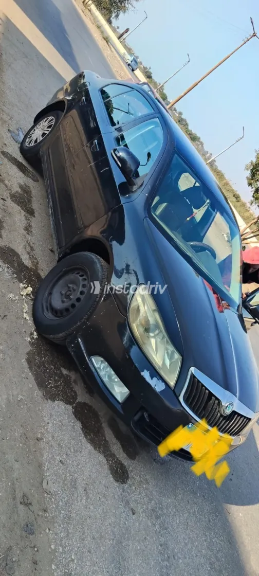 سكودا اوكتافيا 2011 أبيض مستعملة للبيع - 4