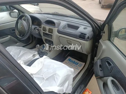 Renault Clio 2005 White Used for Sale - 5