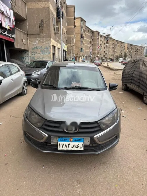 لادا جرانتا 2021 رمادي مستعملة للبيع - 1