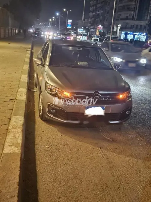 Citroën C Elysee 2021 White Used for Sale - 1