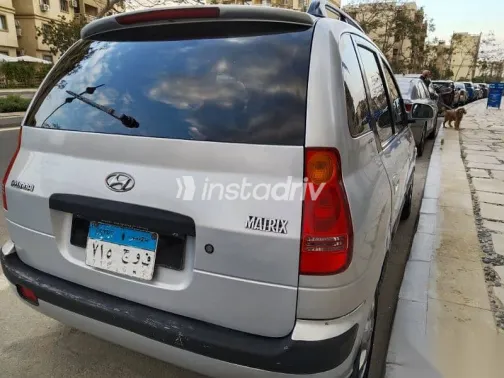 هيونداي ماتريكس 2004 فضي مستعملة للبيع - 4