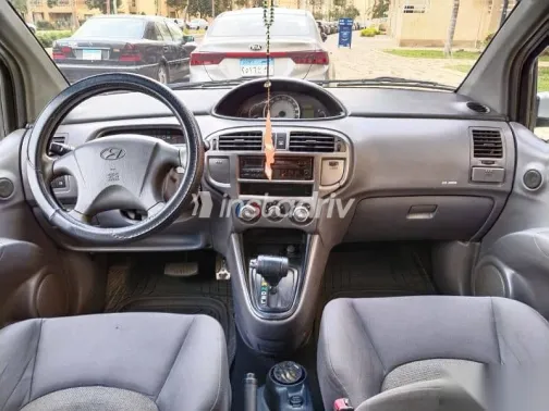 هيونداي ماتريكس 2004 فضي مستعملة للبيع - 7