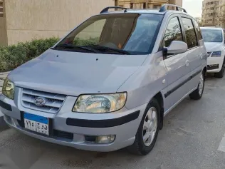 هيونداي ماتريكس 2004 فضي مستعملة للبيع