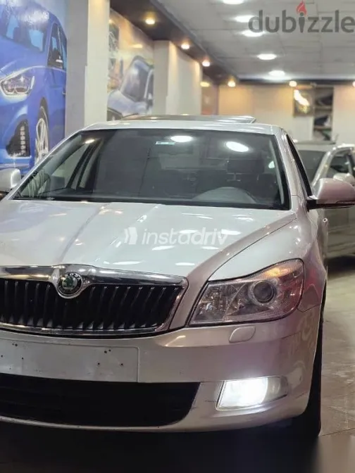 سكودا فانتازيا 2012 فضي مستعملة للبيع - 3