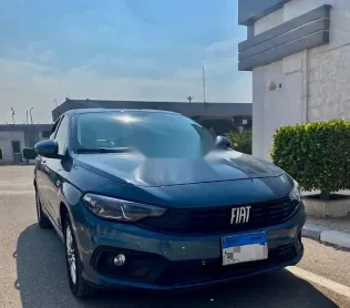فيات تيبو 2022 أزرق غامق مستعملة للبيع