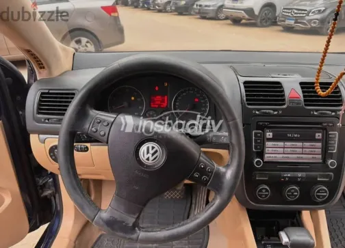 فولكس فاغن جيتا 2009 أزرق غامق مستعملة للبيع - 6