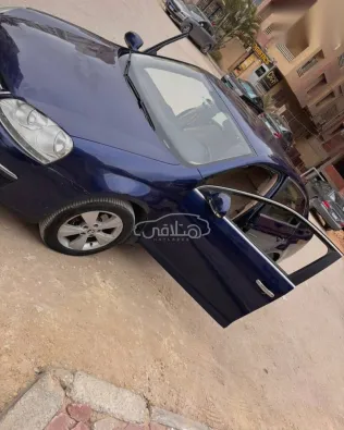 فولكس فاغن جيتا 2009 أزرق غامق مستعملة للبيع