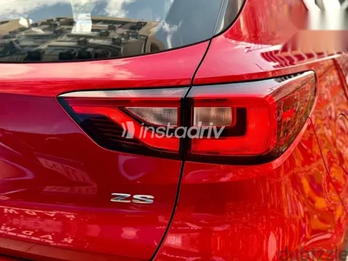ام جى ZS 2024 أحمر مستعملة للبيع - 2