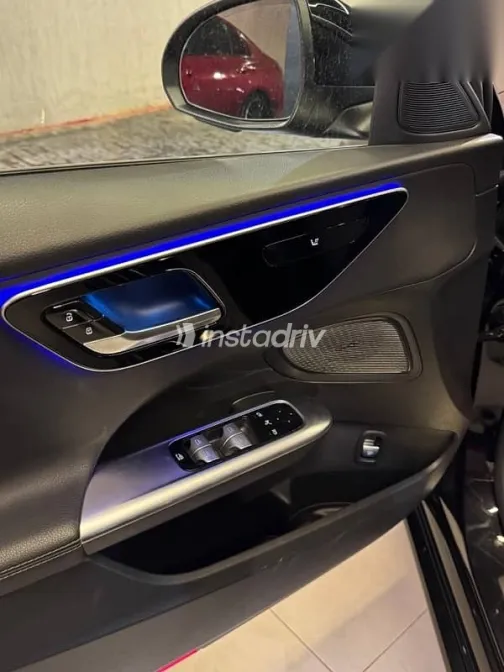 مرسيدس C 180 2023 أسود مستعملة للبيع - 7