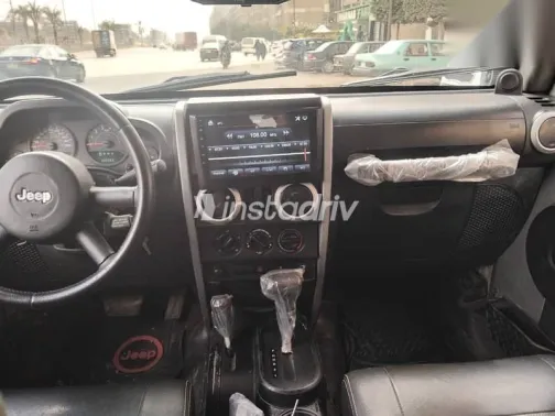 جيب رانجلر 2010 فضي مستعملة للبيع - 4