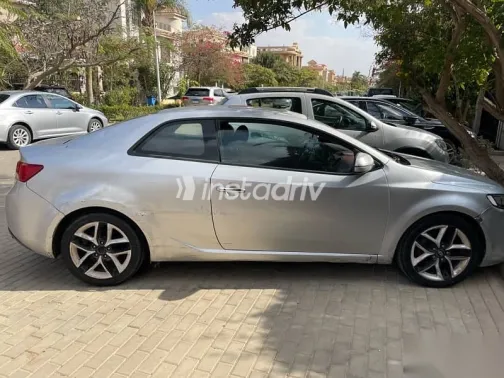 Kia Cerato 2011 Silver Used for Sale - 2