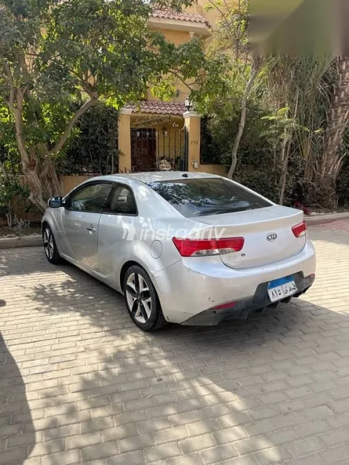 Kia Cerato 2011 Silver Used for Sale - 3