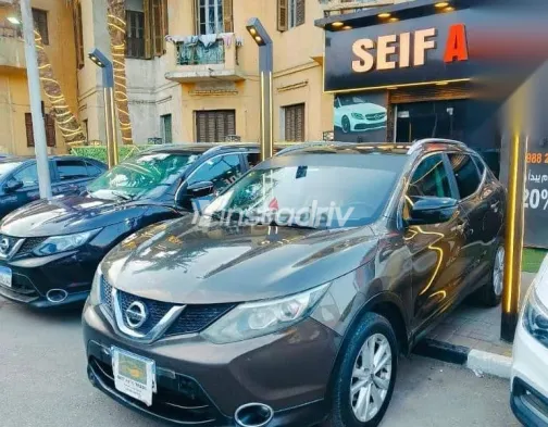 نيسان قشقاي 2017 بني مستعملة للبيع - 2