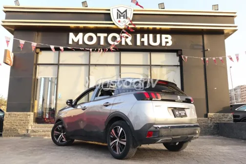 بيجو 3008 2020 فضي مستعملة للبيع - 2