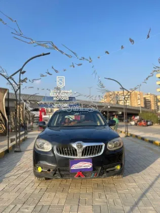 بريليانس V5 2013 أسود مستعملة للبيع