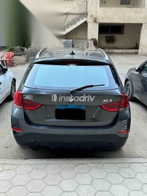بي ام دبليو X1 2015 رمادي مستعملة للبيع - 1