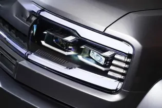 بى واى دى‬ ليوبارد 5 2025 رمادي جديدة للبيع