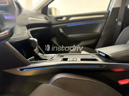 رينو ميجان 2022 رمادي مستعملة للبيع - 7