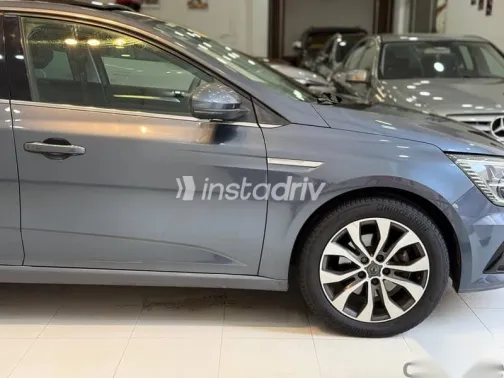 رينو ميجان 2022 رمادي مستعملة للبيع - 9