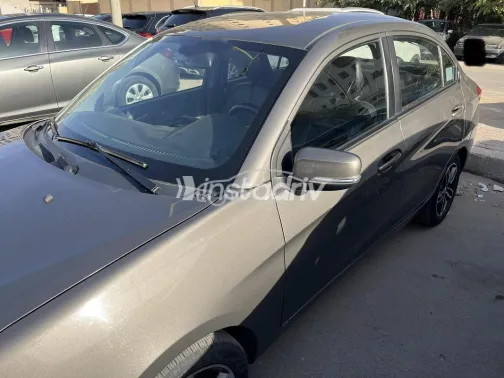 بروتون ساجا 2022 أبيض مستعملة للبيع - 2