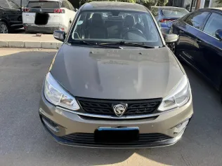 بروتون ساجا 2022 أبيض مستعملة للبيع