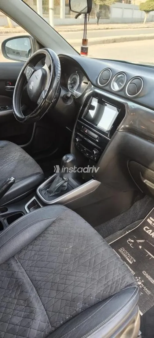 Suzuki Vitara 2021 Cyan Used for Sale - 5