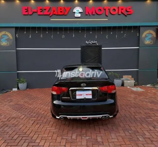 كيا سيراتو 2010 أسود مستعملة للبيع - 4