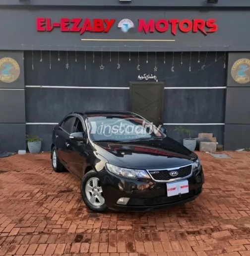 كيا سيراتو 2010 أسود مستعملة للبيع - 5