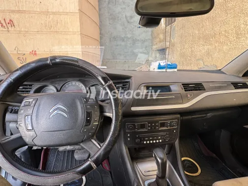 سيتروين C5 2015 أبيض مستعملة للبيع - 1