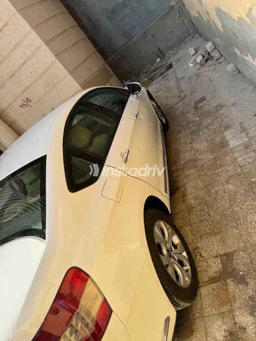 سيتروين C5 2015 أبيض مستعملة للبيع - 5