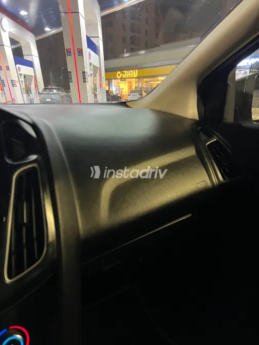 فورد فوكس 2015 أبيض مستعملة للبيع - 8