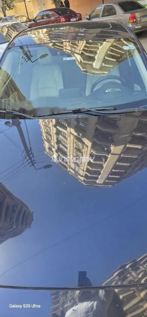 مازدا 3 2019 أزرق غامق مستعملة للبيع - 2