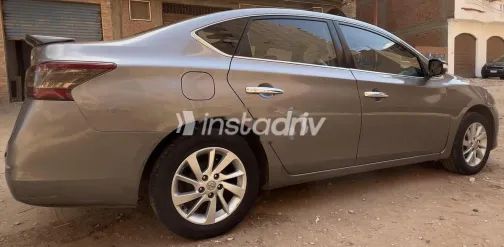 Nissan Sentra 2017 Gray Used for Sale - 4