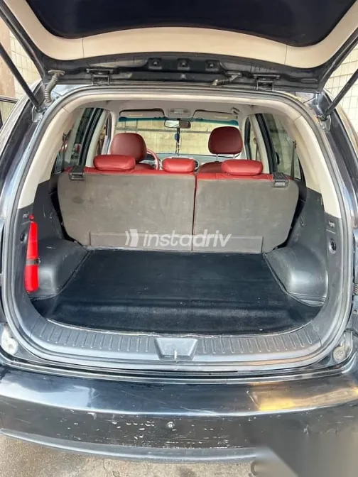 Kia Carens 2011 Black Used for Sale - 7