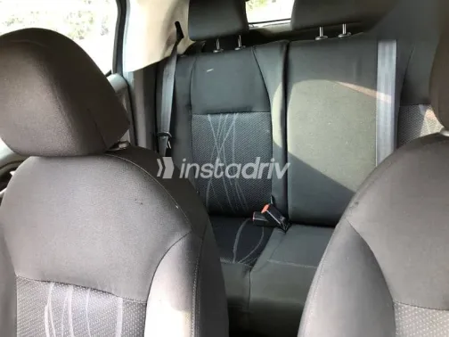 بيجو 208 2015 أسود مستعملة للبيع - 4