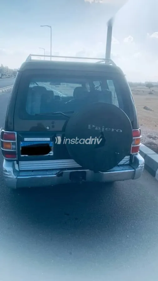 ميتسوبيشي باجيرو 1999 رمادي مستعملة للبيع - 4