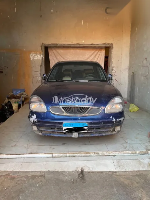 دايو نوبيرا 2000 أزرق غامق مستعملة للبيع - 1