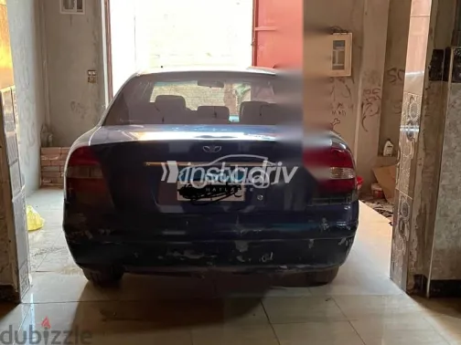 دايو نوبيرا 2000 أزرق غامق مستعملة للبيع - 3