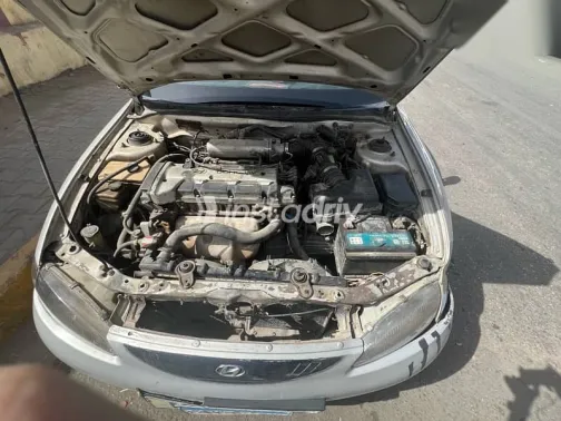 هيونداي إلنترا 1996 رمادي مستعملة للبيع - 2