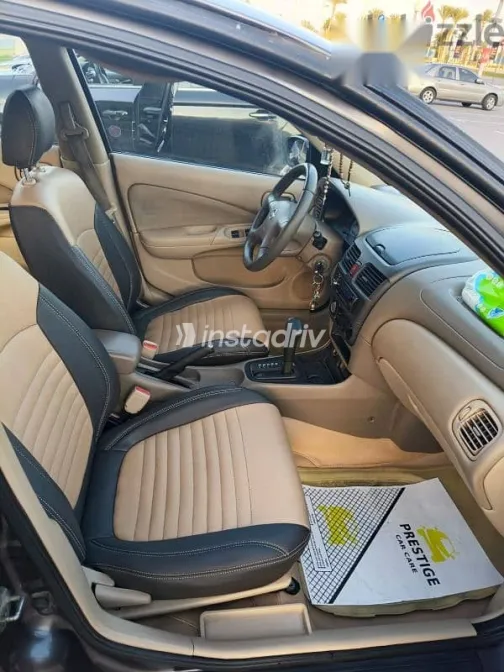 Nissan Sunny 2011 Silver Used for Sale - 10
