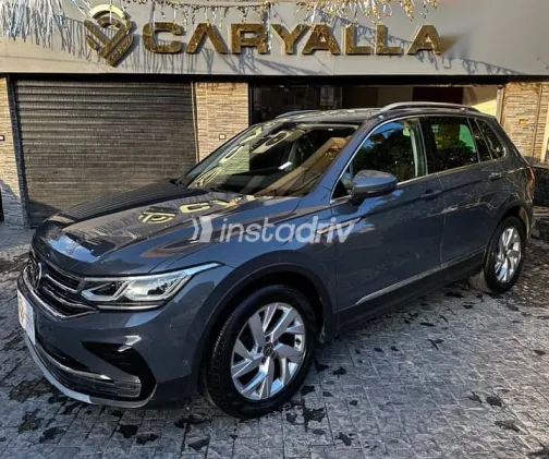 فولكس فاغن تيجون 2021 أزرق غامق مستعملة للبيع - 3