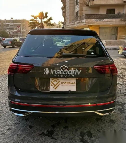 فولكس فاغن تيجون 2021 أزرق غامق مستعملة للبيع - 6