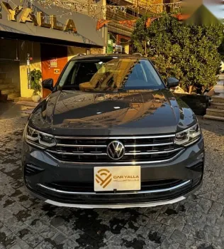 فولكس فاغن تيجون 2021 أزرق غامق مستعملة للبيع