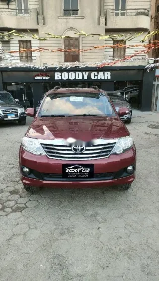 Toyota Fortuner 2016 Dark Red Used for Sale